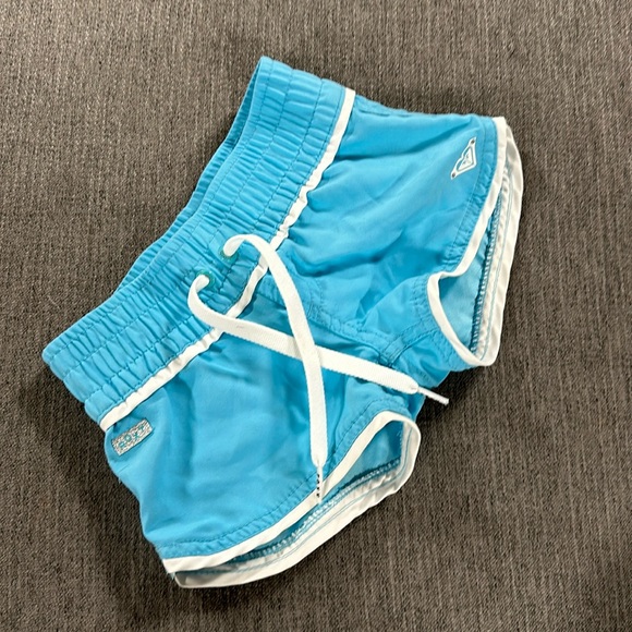 Girls Roxy Shorts - Picture 1 of 3
